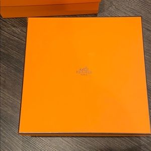 Hermes empty box